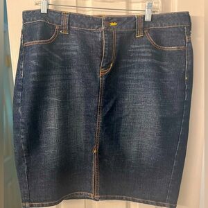 Apt 9 Distressed denim pencil skirt size 16